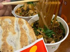 -华威约饭街