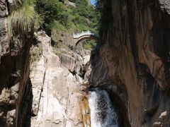 -鄣山大峡谷