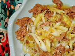 -壹阁胡羊焖饼(特色小吃街店)