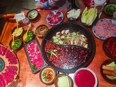 -周小明火锅(黑金冠社区店)