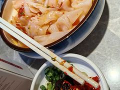 -野山舂·贵州现舂酸汤牛肉(民生路店)