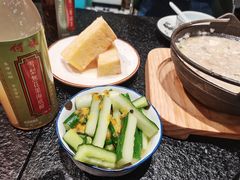 -何妹湿辣牛肉·粤式烧烤砂煲(桂雅路店)
