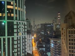 -上海南京路步行街假日酒店