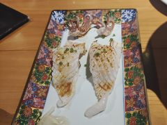 三文鱼腩手握寿司-渔寿司·日本料理(艾尚天地店)