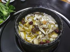 石锅野菌松茸鸡-南渝食府.石锅鸡(尚城花园店)