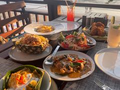 -卷心菜和避孕套餐厅(Pattaya)