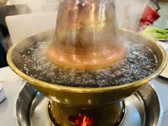 热气腾腾的火锅-鑫龙火锅城(青岛分店)