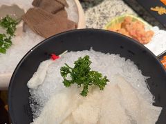 -老牌坊云南鱼豆花火锅(哈西万达店)