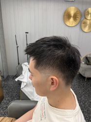 -即型男士理发工作室