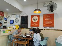 -老何家后安粉·糟粕醋海鲜火锅(三亚湾椰梦长廊店)