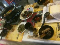 -刘姐啤酒鱼民族演艺餐厅(西街总店)