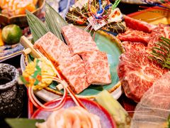 -铭牛烧肉·和牛海鲜自助(高新月牙湖店)