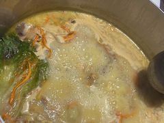 -洪氏嗨捞·猪肚鸡火锅(阳光天地店)