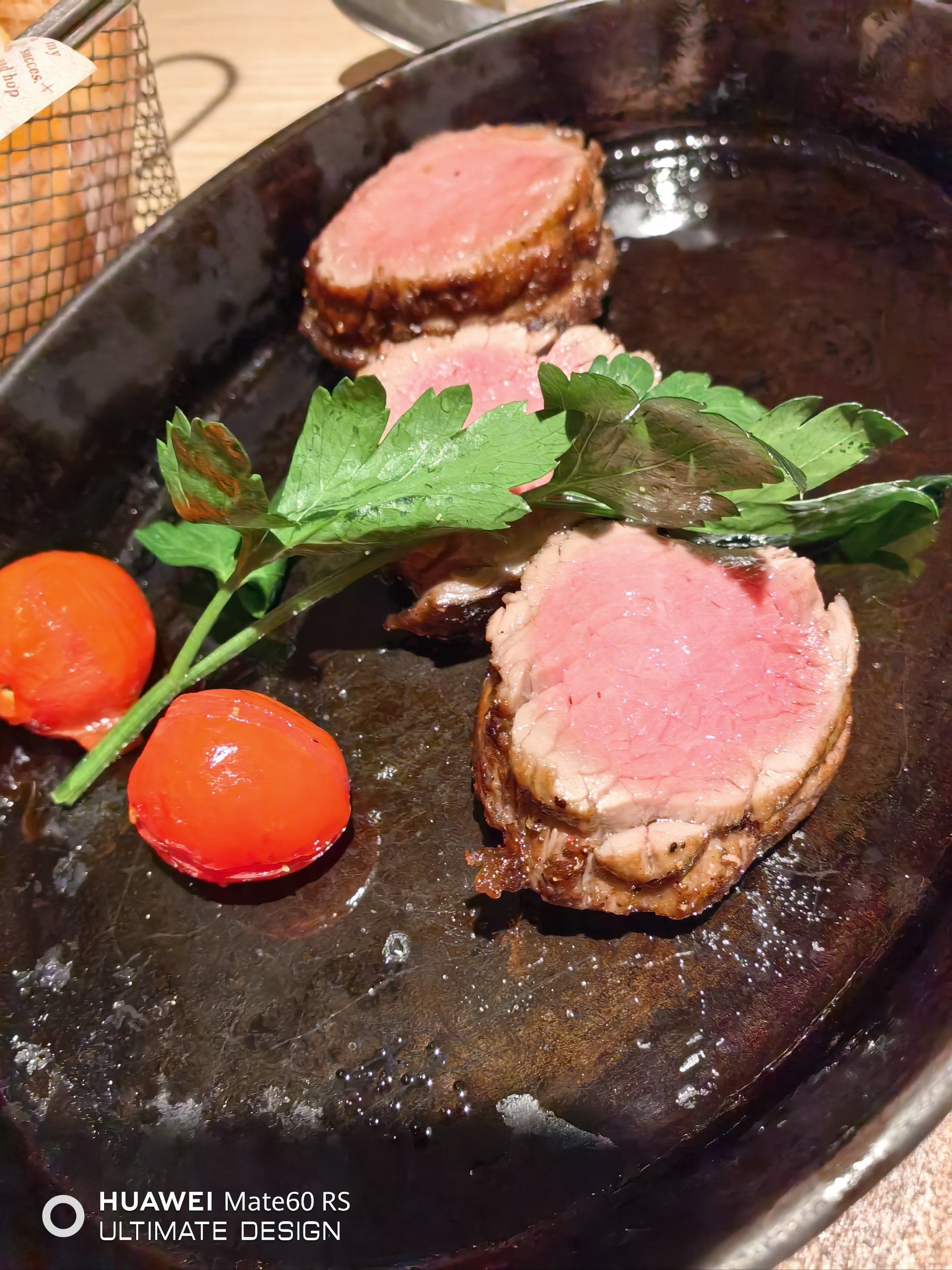 环境舒适,布置精致,食材新鲜#西堤牛排