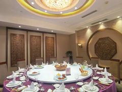 -山明水秀大饭店
