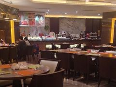 -岷山饭店-芝芝自助餐厅