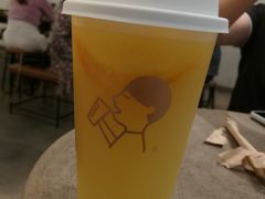 -喜茶(深圳海岸城店)
