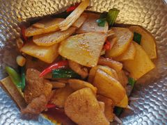 -隔壁老王·家常云南菜(花巷店)