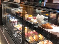 -星巴克臻选(上海虹桥新天地三店)
