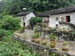 -高荡千年布依古寨旅游景区