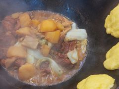 -哈尔滨烧烤·山河村铁锅炖(交大店)