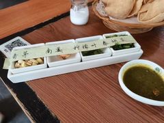 -樾餐厅泰式海鲜火锅(民歌湖店)