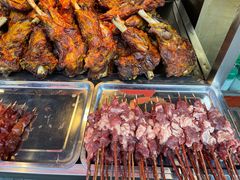 -艾力江和田馕坑烤肉店