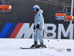 -中旅松花湖滑雪场