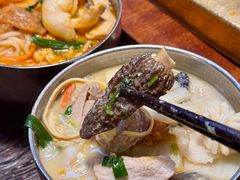 -银米·云南传统过桥米线(双廊黑金冠店)