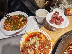 -吃城都·鱼蛙火锅(西玉龙街店)
