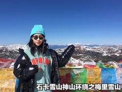 -石卡雪山