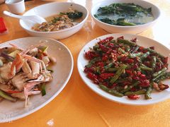 -鹏城人家海鲜酒家·23年老字号(较场尾店)
