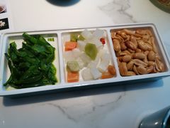 -荷塘秋月·本帮江浙菜(国权路店)