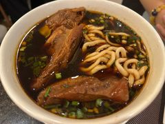半筋半肉-中国厨房/台湾牛肉面