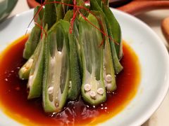 秋葵蒜苗爆爽肉-弄堂里(西溪龙湖天街店)
