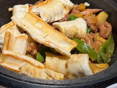 -锅飘飘·东北铁锅炖(雨花客厅店)