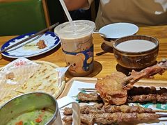 -娜仁图雅蒙古美食村(33小镇店)