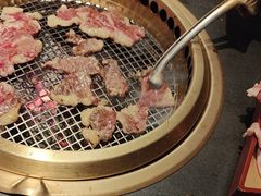 -铭牛烧肉·和牛海鲜自助(高新月牙湖店)