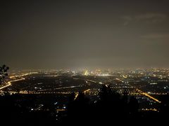 -鬼笑石后山停车场