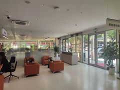 -上汽大众4S店(上海冠松店)