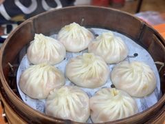 -莱莱小笼·乔艾
