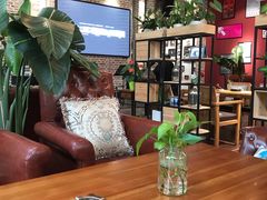 -桉树林A coffee 森林餐厅(三圣乡店)