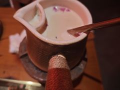 -何师烧烤·小龙虾·江湖川菜·精酿啤酒(中铁西城店)