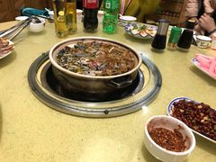 -东巴谷野生菌火锅餐厅