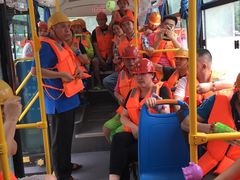 -安吉龙王山峡谷漂流