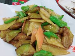 地三鲜-东北特色菜馆(珞喻东路店)
