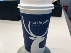 澳瑞白 Flat White-瑞幸咖啡(皇城广场店)