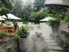 -墨居上隐·院子里火锅(峨眉店)