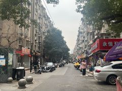 -叶新小吃店(来凤小区总店)