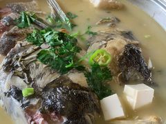 泡椒豆腐鱼头煲-横琴公社餐厅